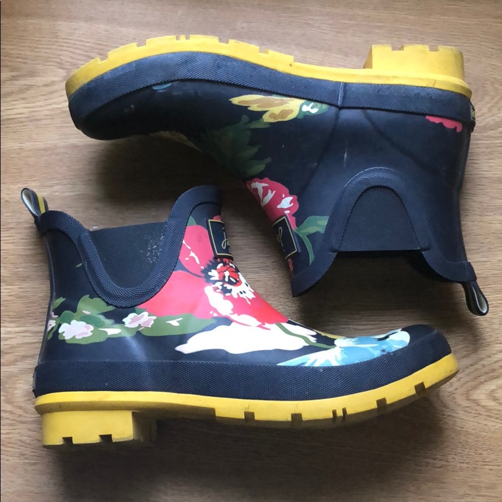 Joules Floral Rainboots